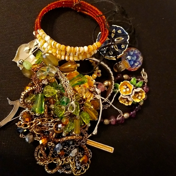 Vintage Jewelry Lot - Picture 2 of 3